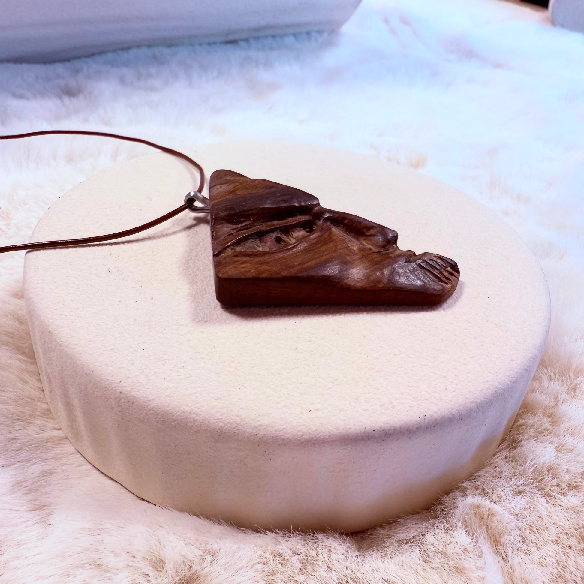 Elegant Yew Wood Necklace – Crafted from eco-friendly yew wood, this necklace adds a rustic touch