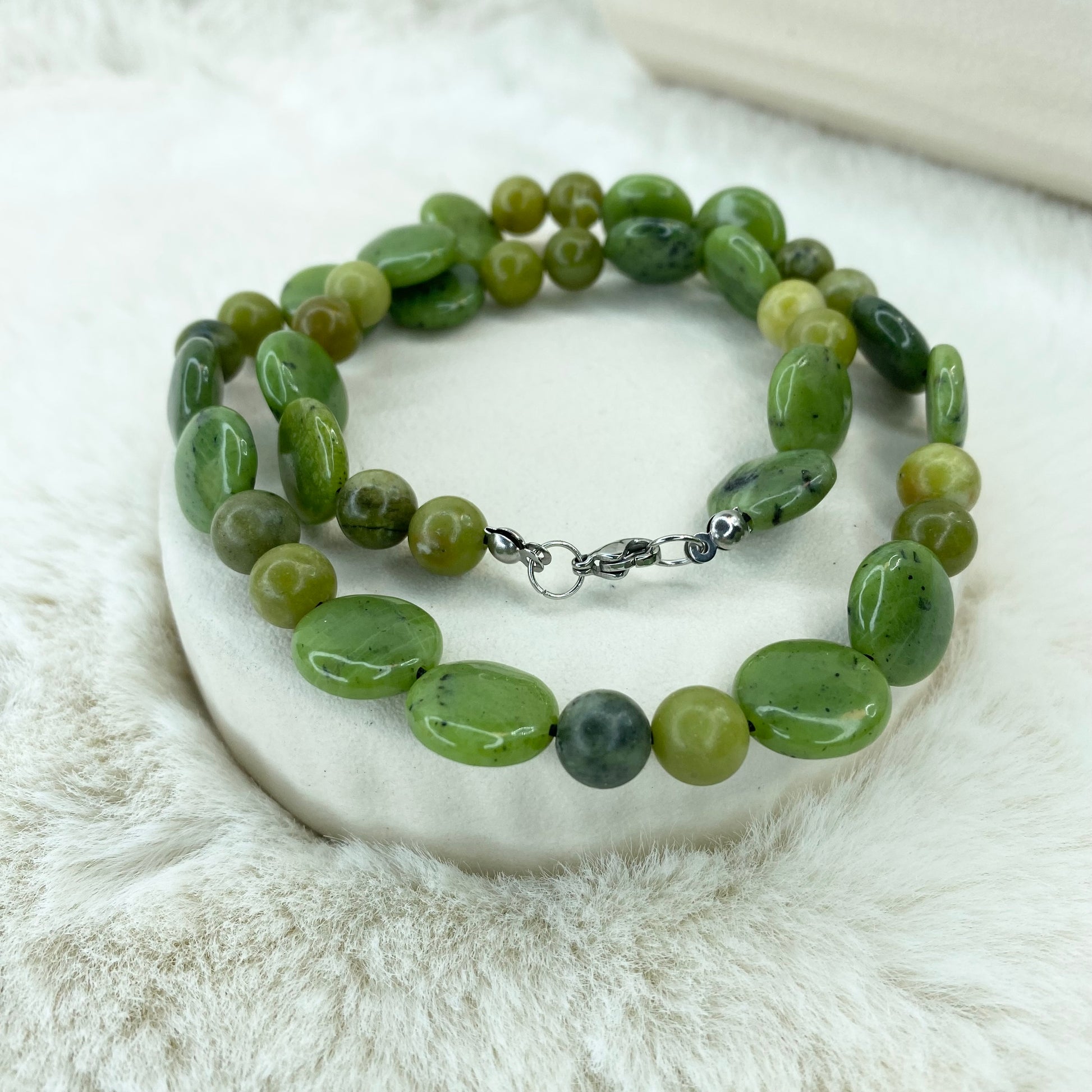 Beaded jade necklace 