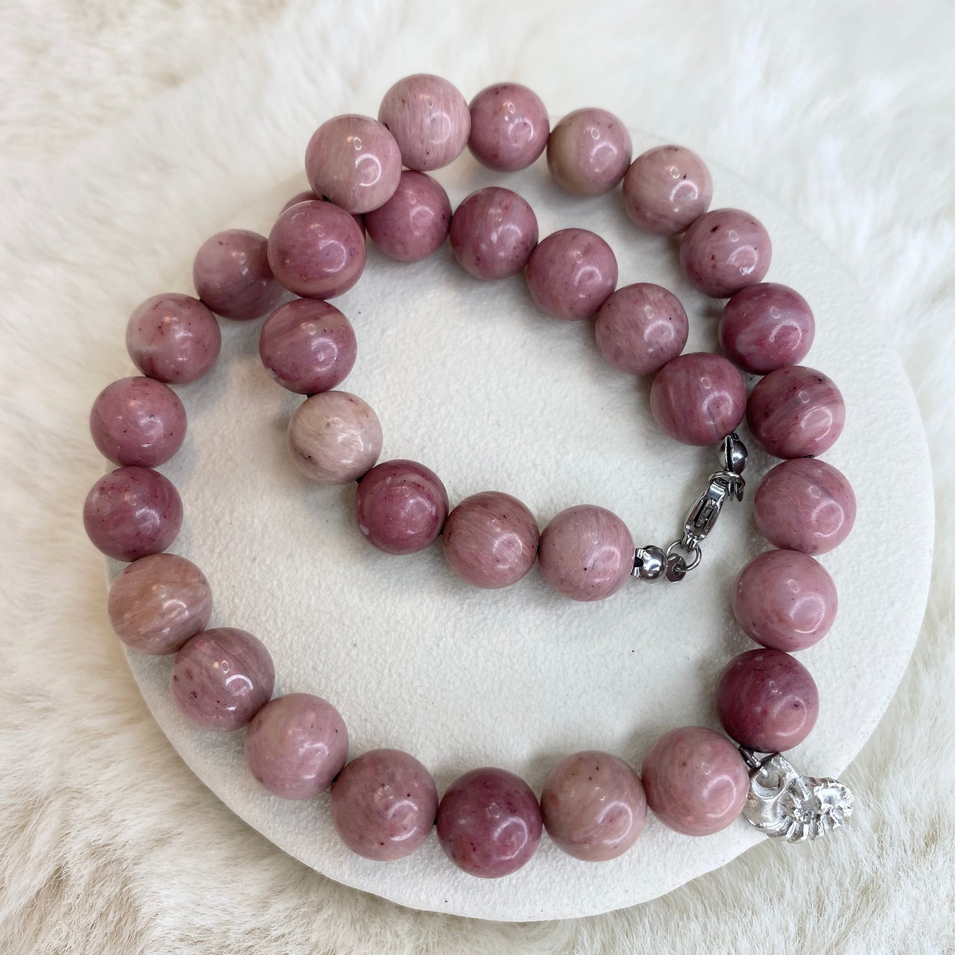 pink stone necklace 