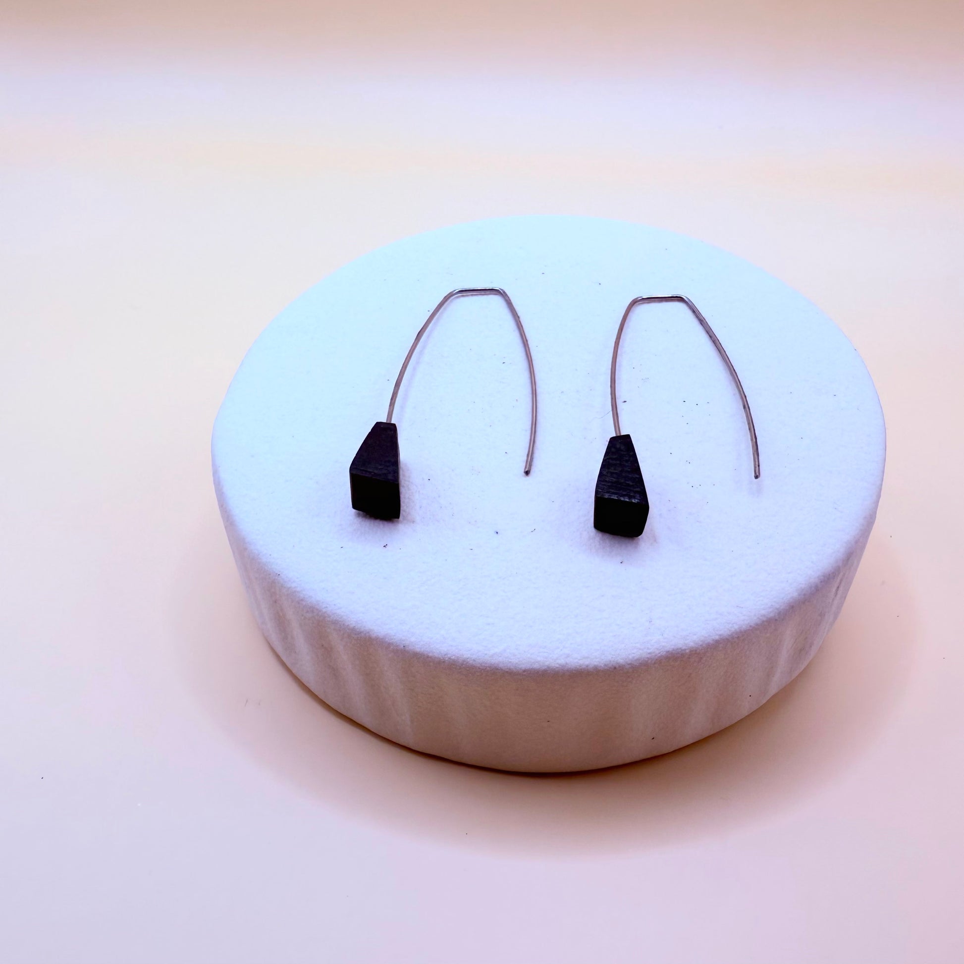 drop earrings 