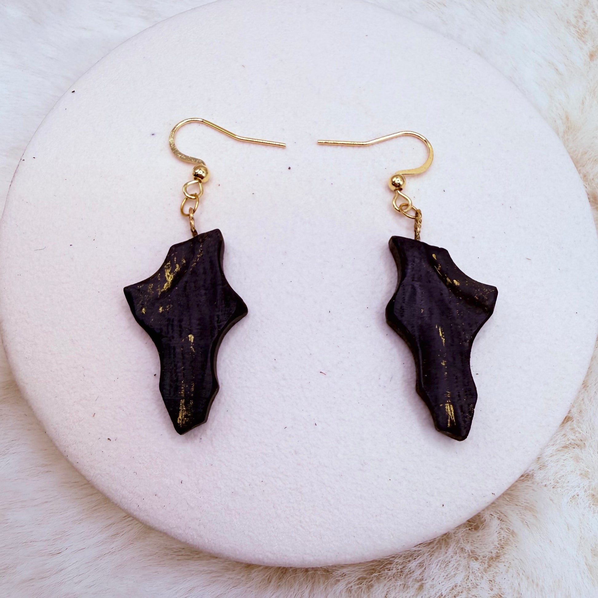 modern minimalist jewelry