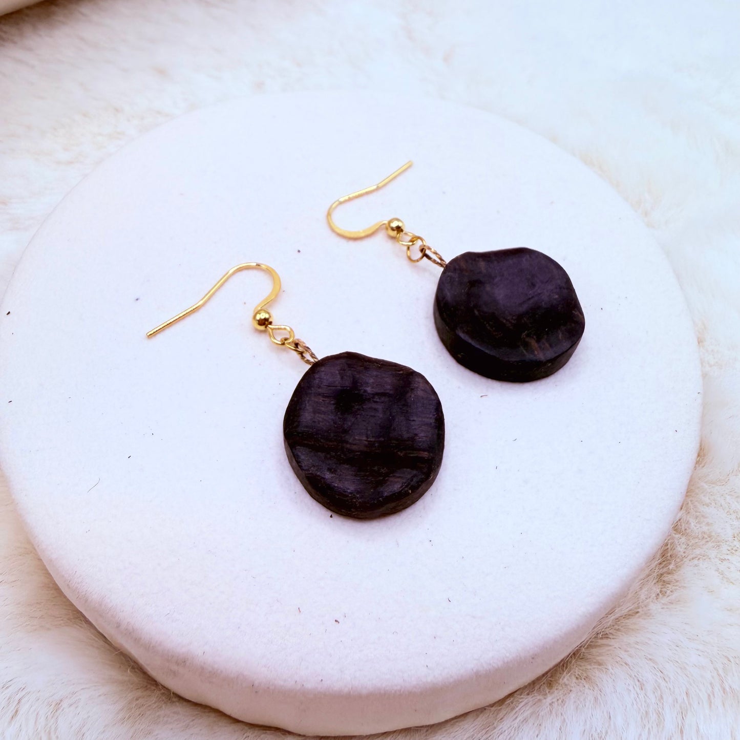 Handmade jewellery from bog oak