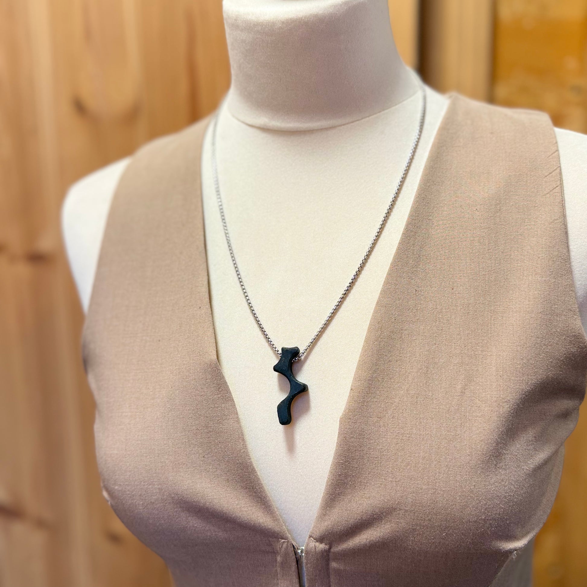 Elegant handmade jewellery 