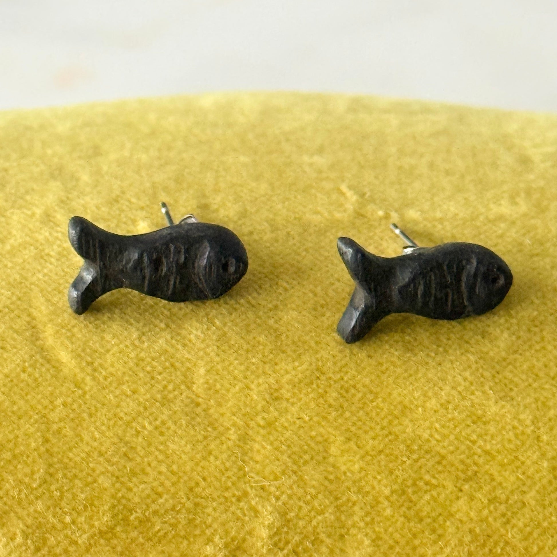 fish stud earrings 