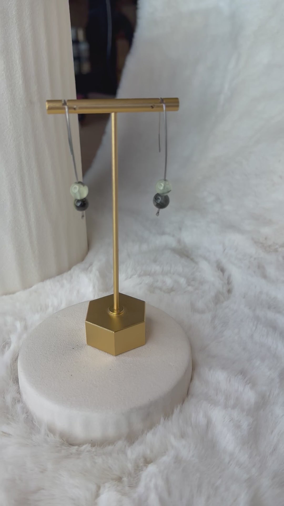 Earrings with natural stone 