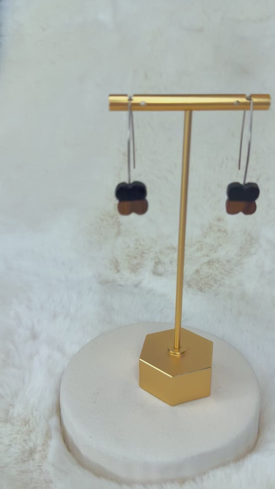 Lightweight, durable, and hypoallergenic – perfect for everyday elegance earrings 
